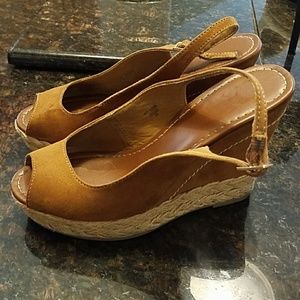 Brown Wedges